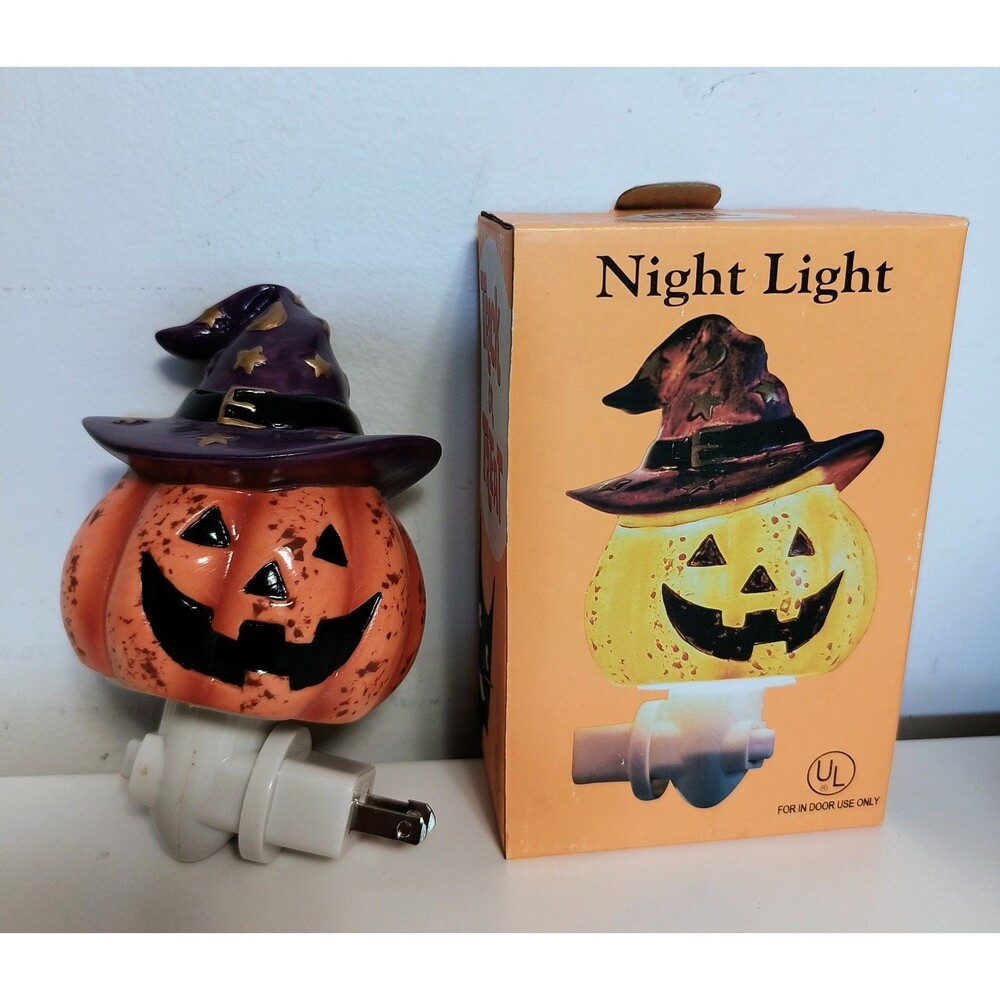 HALLOWEEN NIGHT LIGHT Pumpkin Jack-O-Lantern Orange Trick or Treat ~CUTE~